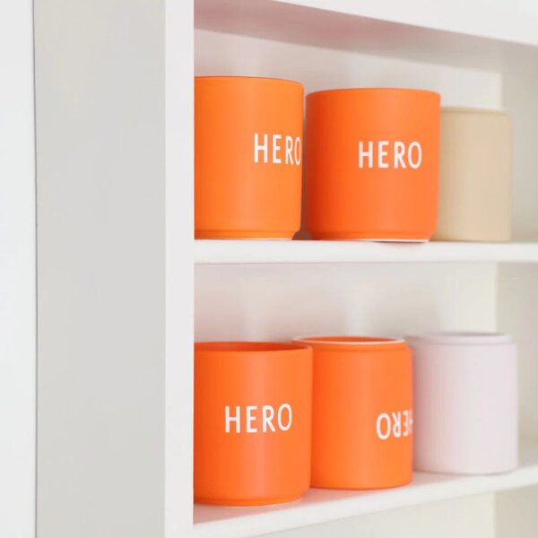Porcelánový hrnček Orange Hero 300 ml