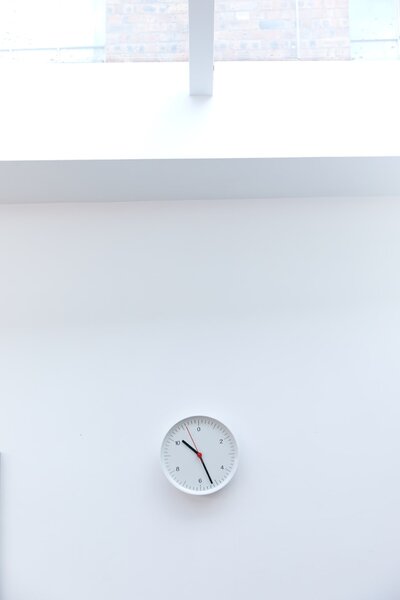 Nástenné hodiny White Ø 26,5 cm