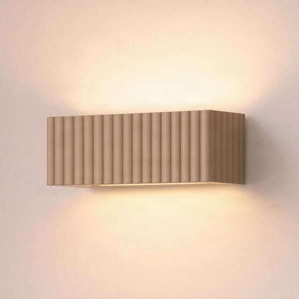 SOLLUX LIGHTING Nástenné svetlo Rigata, farba taupe, keramika, dĺžka 34 cm, smer svetla, Hnedá / hrdzavá, Chodba, Keramický, Moderný, Nástenné svietidlo