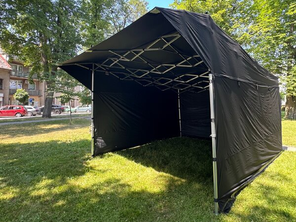 Nůžkový podiový stan 4,5x4,5 m FOH Typ konštrukcie: BEZ INTEGROVANÉHO KŠILTU