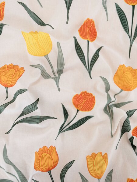 Bavlnená obliečka na vankúš Renforcé 40 × 40 cm - Kvety tulipánov oranžové