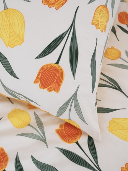 Bavlnená obliečka na vankúš Renforcé 40 × 40 cm - Kvety tulipánov oranžové