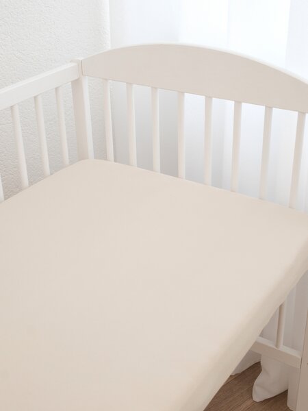Jersey prostěradlo do postýlky s elastanem 70 × 140 cm – přírodní