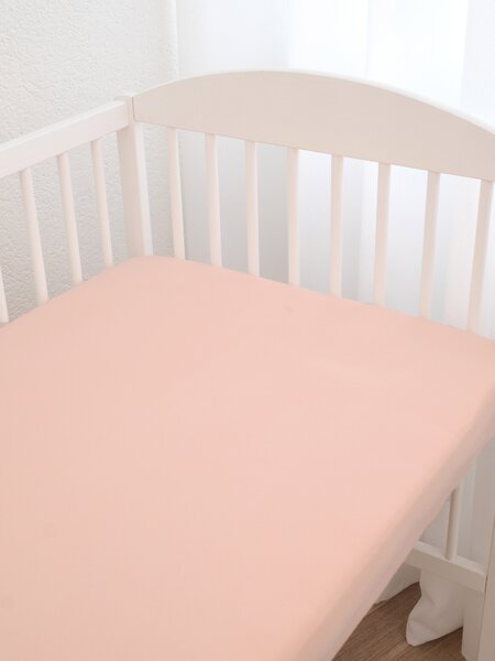 Jersey prostěradlo do postýlky s elastanem 60 × 120 cm – lososové