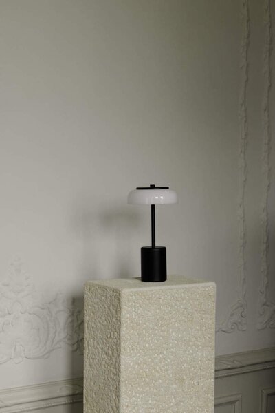 Nuura Prenosná stolná lampa Blossi, black 1028001