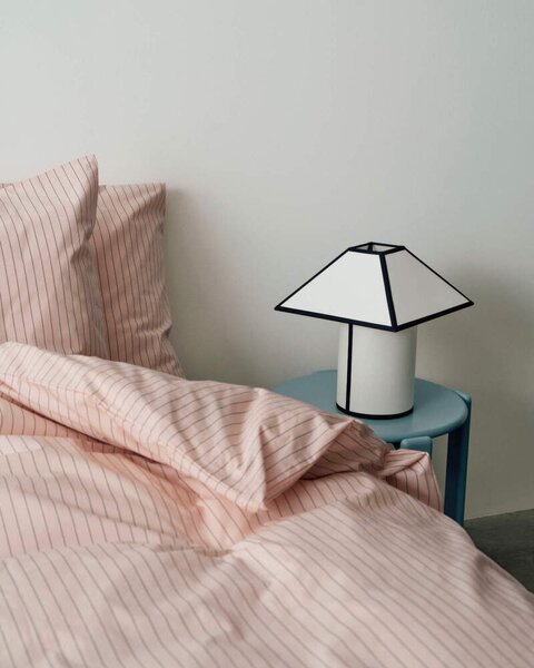 HAY Stolná lampa Ava Pyramid 290, white AE870