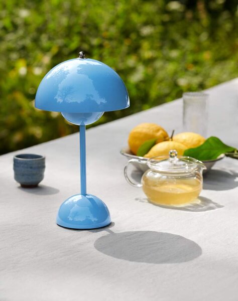 &Tradition Prenosná lampička Flowerpot VP9, swim blue 133093A179