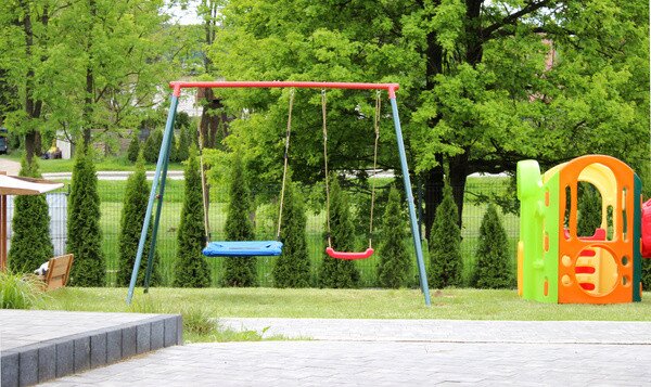 Záhradná hojdačka pre deti FUN DUO viacfarebná KRE1128