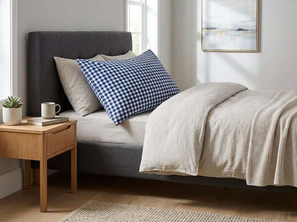Obliečka na vankúš z mikrovlákna NAVY GINGHAM 70x90 cm, modro-biely