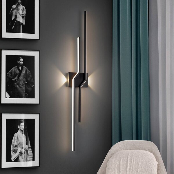 LED nástenné svetlo Zig Zag, výška 100 cm, čierna, kov, 4-pl., Čierna, Obývacia izba / jedáleň, Hliník, Moderný