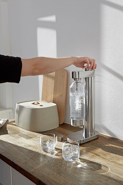 Výrobník perlivej vody Brus Stelton Steel