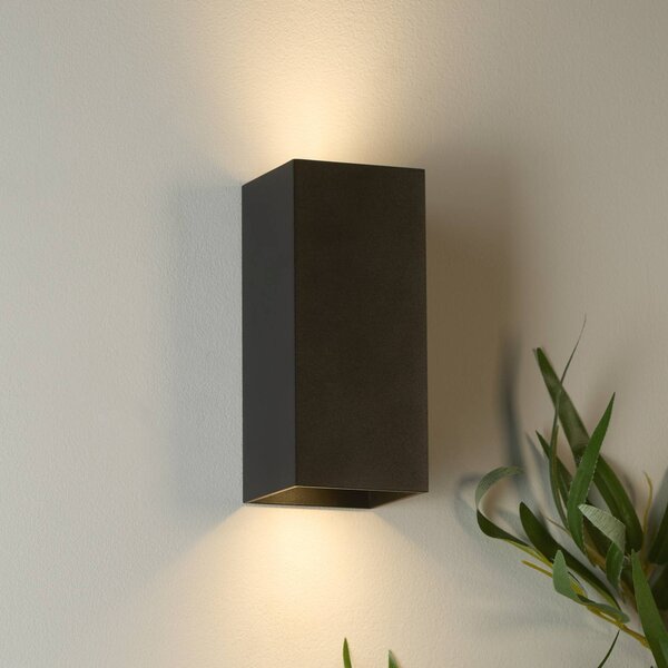 Searchlight Nástenné svetlo London Square, čierna, výška 15 cm, kov, 2-pl., Čierna, Obývacia izba / jedáleň, Hliník, Moderný, Nástenné svietidlo