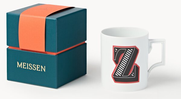Westwing x MEISSEN, Ručne vyrobený hrnček's ozdobným motívom Initials