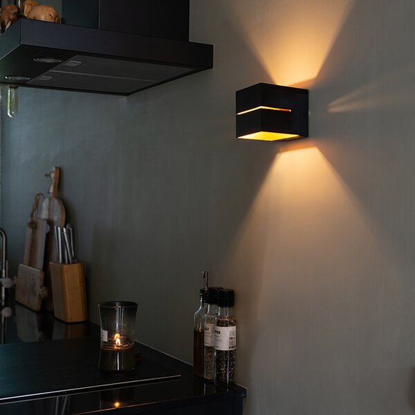 Moderná nástenná lampa čierna a zlatá 9,7 cm - Transfer Groove
