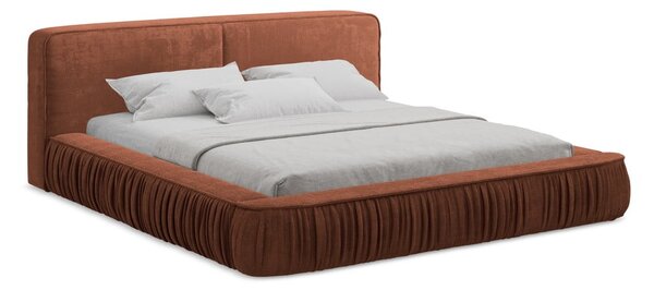 Čalúnená dvojlôžková posteľ v terakotovej farbe s úložným priestorom s roštom 160x200 cm Keoni – Makamii
