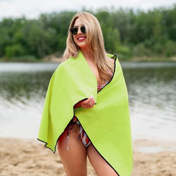 NCR11 ZELENÁ/ČIERNA RUČNÍK Z MIKROVLÁKNA NILS CAMP