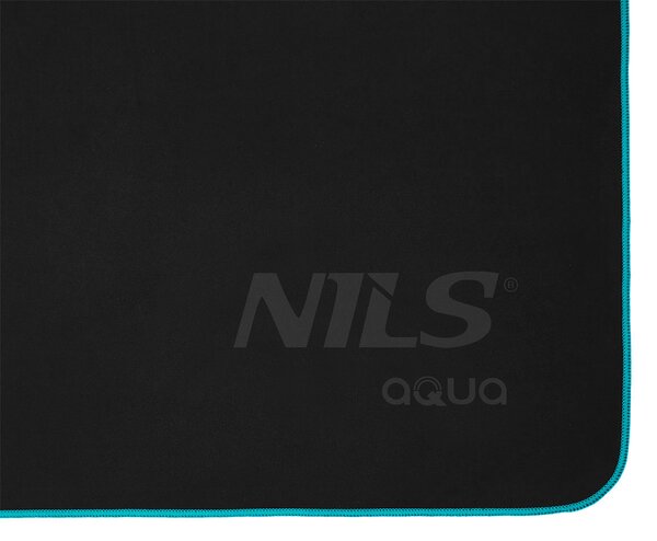 NAR13 ČIERNY/MODRÝ RUČNÍK Z MIKROVLÁKNA NILS AQUA