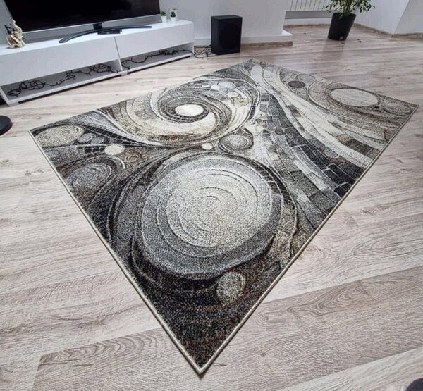 Moderný koberec Villa 885 sivo-hnedý s geometrickým vzorom Rozmer: 60x100 cm