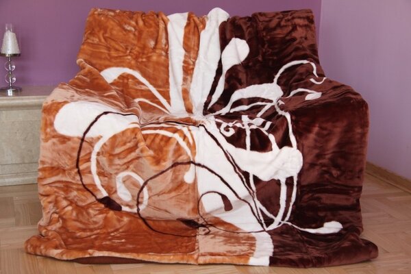 Luxusná moderná deka z akrylu hnedej farby s bielym vzorom Hnedá