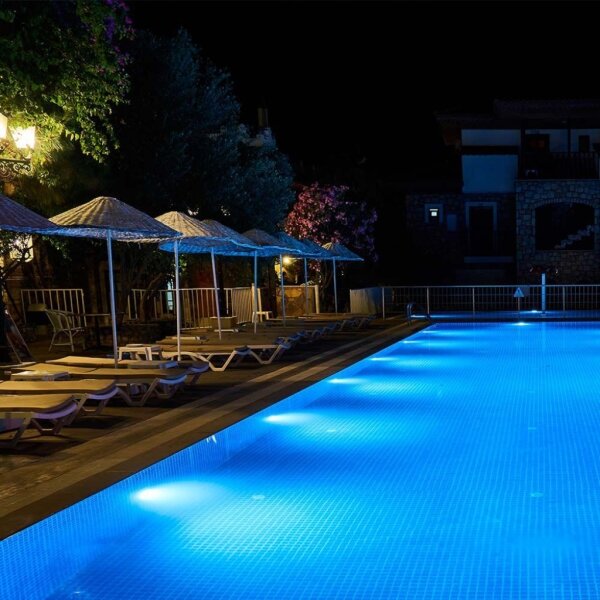 LED Bazénová žiarovka LED/18W/12V IP68 6500K