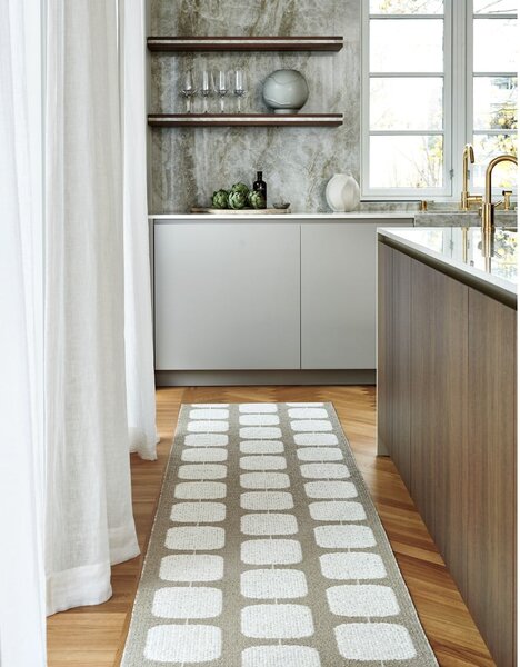 Béžový vnútorný a vonkajší behúň 70x200 cm Sten Warm Grey – Pappelina