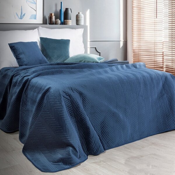 Obojstranný prešívaný prehoz na posteľ v tmavo modrej farbe Modrá