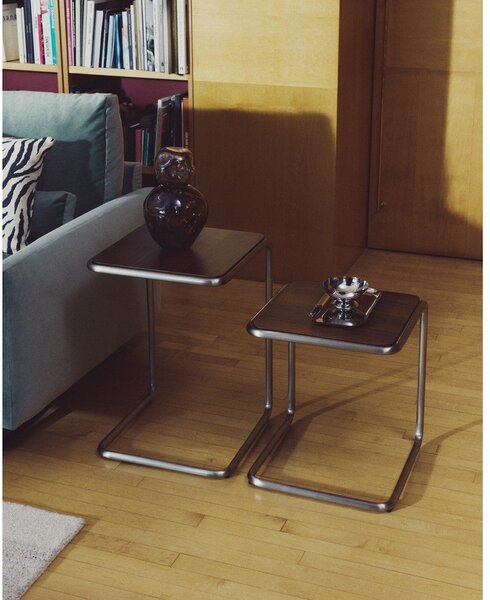 Odkladací stolík v dekore orecha 42x42 cm Tarsel – Kave Home
