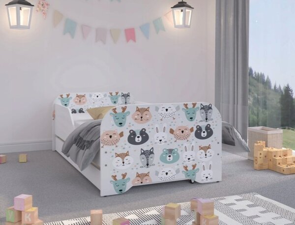 Moderná detská posteľ 140 x 70 cm s lesnými zvieratkami Biela