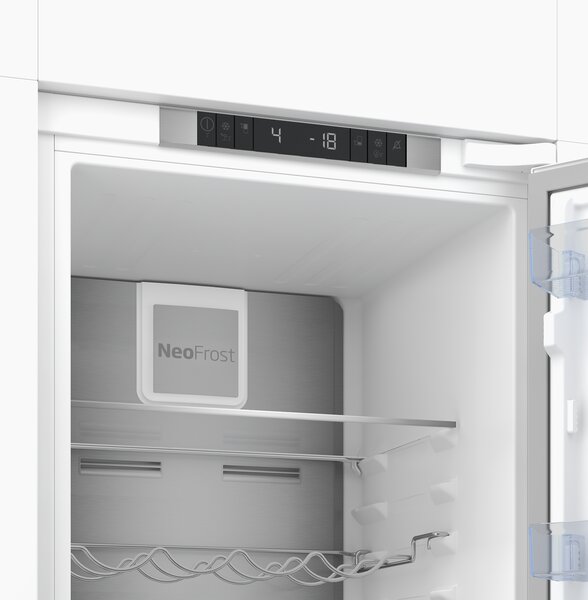 BEKO BCNA306E4SN + kupóny na daľší nákup - Kombinovaná chladnička zabudovateľná