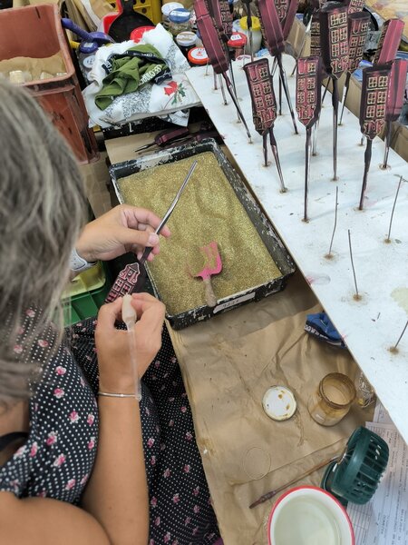 Sklenená vianočná ozdoba Domček Burgundy Mat