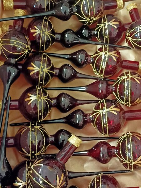 Sklenená vianočná špica na stromček Burgundy Lesk