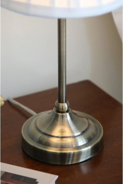 Markslöjd 108973 - Stolná lampa OXFORD 1xE14/40W/230V biela/mosadz