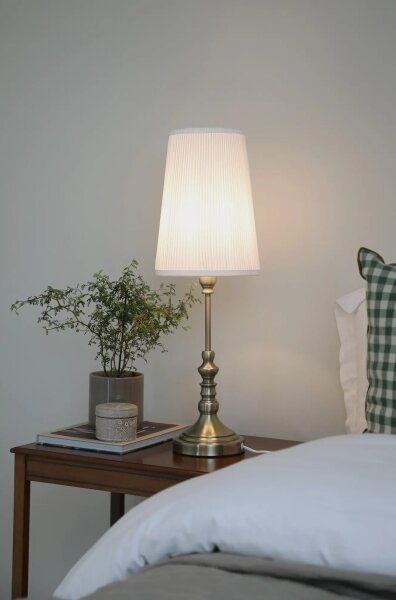 Markslöjd 108970 - Stolná lampa NOBLE 1xE14/40W/230V 66 cm biela/mosadz