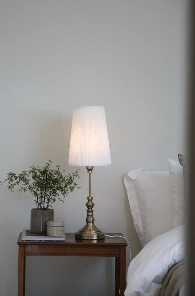 Markslöjd 108970 - Stolná lampa NOBLE 1xE14/40W/230V 66 cm biela/mosadz