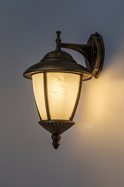 Rabalux MADRID vonkajší nástenný lampáš 8476