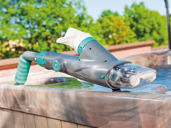 Ručný vysávač Shark Blaster