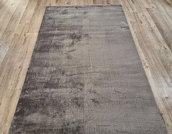 Sivý plyšový koberec Plush Deluxe – vysoký vlas 30 mm Rozmer: 50x80 cm