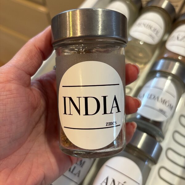 16ks Indický balíček "Masala Bazaar” - nálepky na koreničky Veľkosť: 5,3 cm