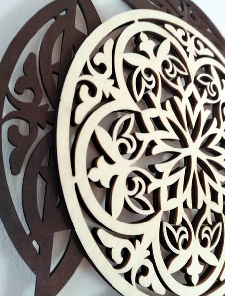 Drevený dekoratívny obraz s elegantným vzorom - mandala I SENTOP PR0304