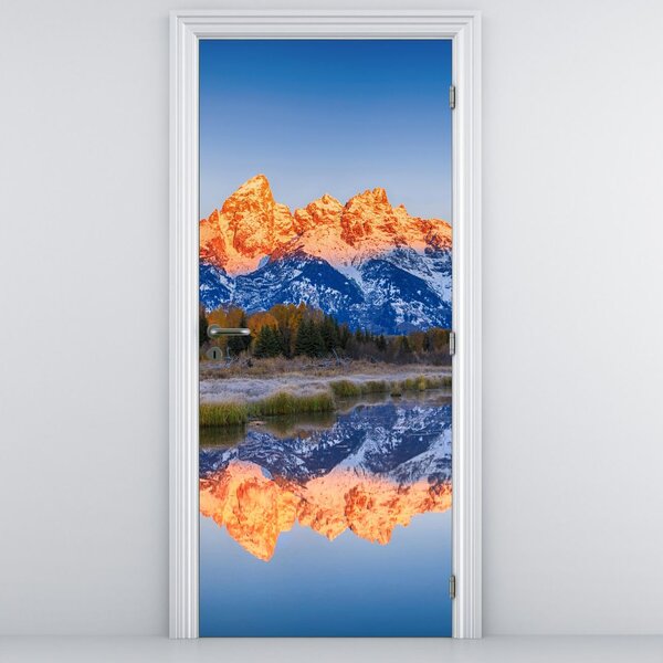 Fototapeta na dvere - Zasnežené horské štíty (95x205cm)