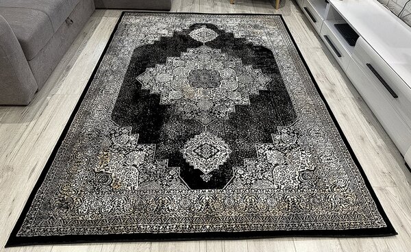 HU Čierny orientálny koberec Glamour 27216-Siyach Rozmer: 60x110 cm