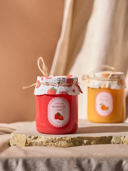 Sinsay - Vonná sviečka Strawberry Jam - červená