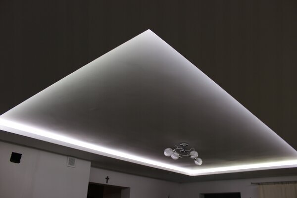BERGE LED pásik - SMD 2835 - 1m - 4,8 W/m - IP20 - studená biela