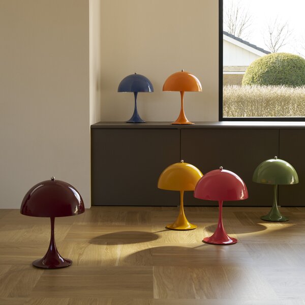 Prenosná lampa Panthella 250, Opal beige – Louis Poulsen