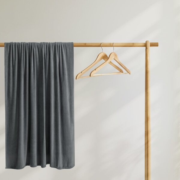 Tmavosivá deka z mikrovlákna DecoKing Mic, 150 × 200 cm