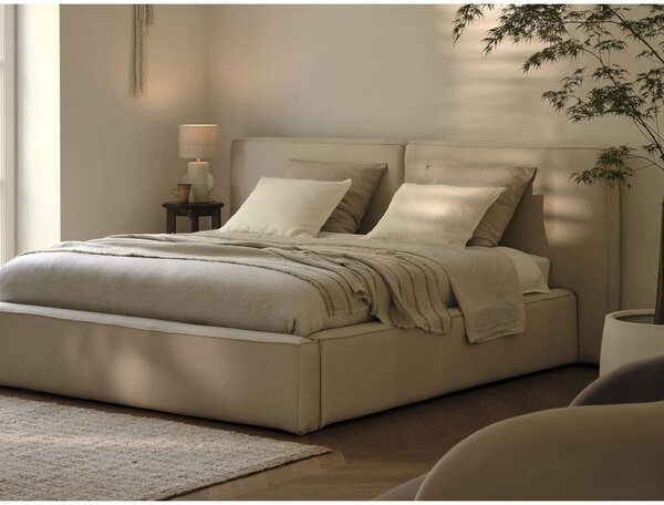 Béžová čalúnená dvojlôžková posteľ s úložným priestorom a roštom 180x200 cm Arendal – Cosmopolitan Design