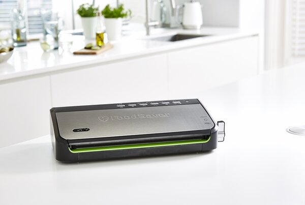 Vákuová zváračka fólií FoodSaver FFS005X