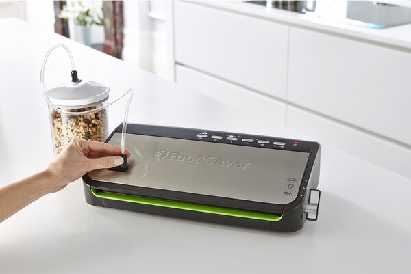 Vákuová zváračka fólií FoodSaver FFS005X