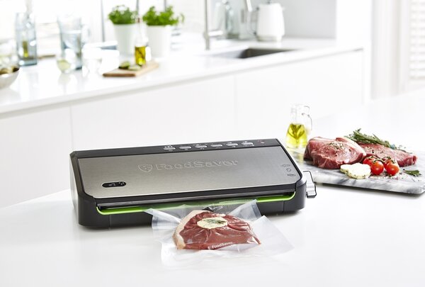 Vákuová zváračka fólií FoodSaver FFS005X