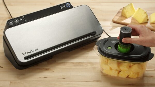 Vákuová zváračka fólií FoodSaver VS3190X